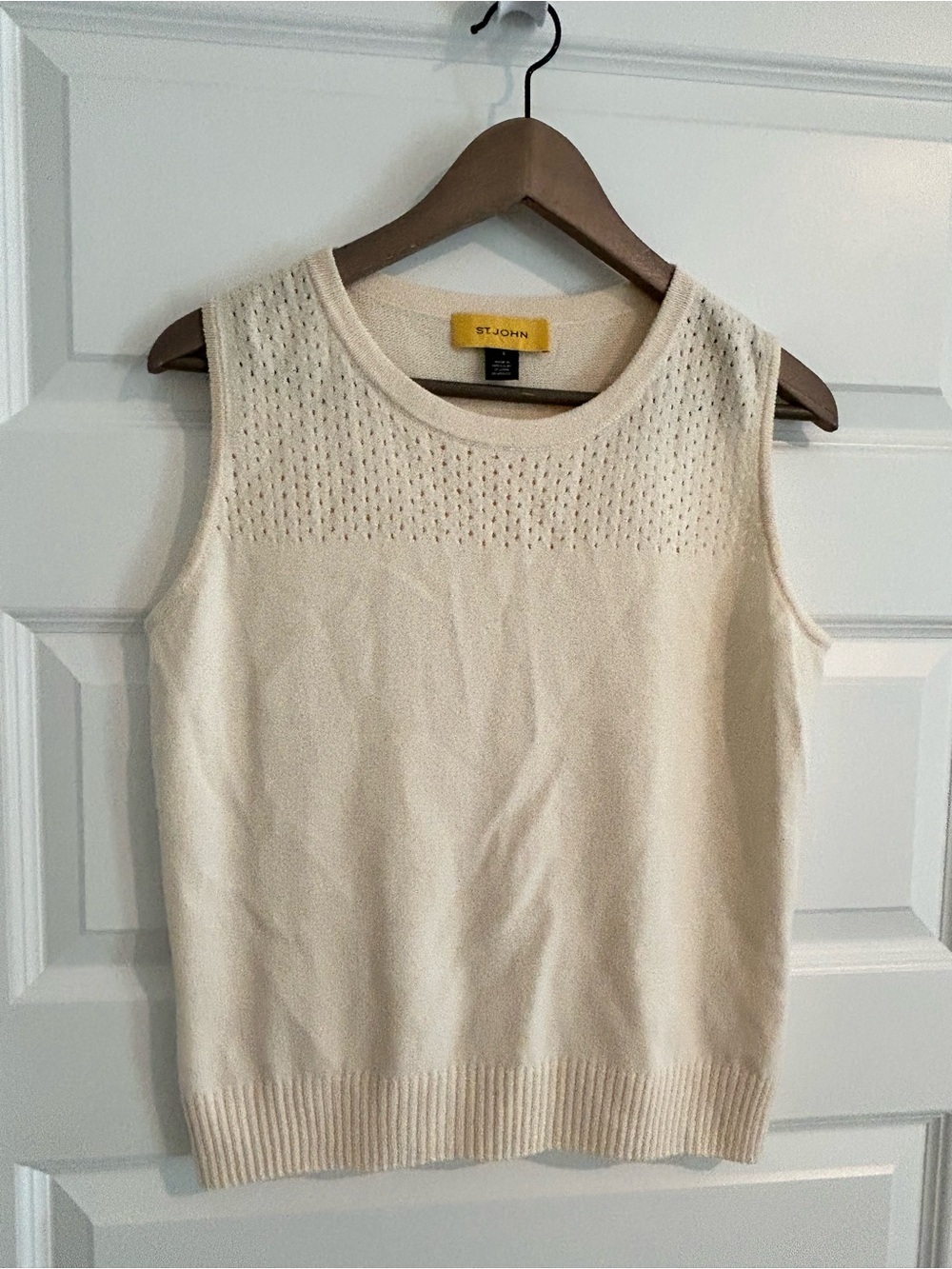 St John Sleeveless Knit Sweater Cream Size S